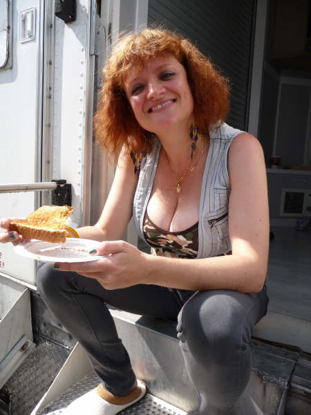 marilla wex relaxes on the set of the good times are killing me